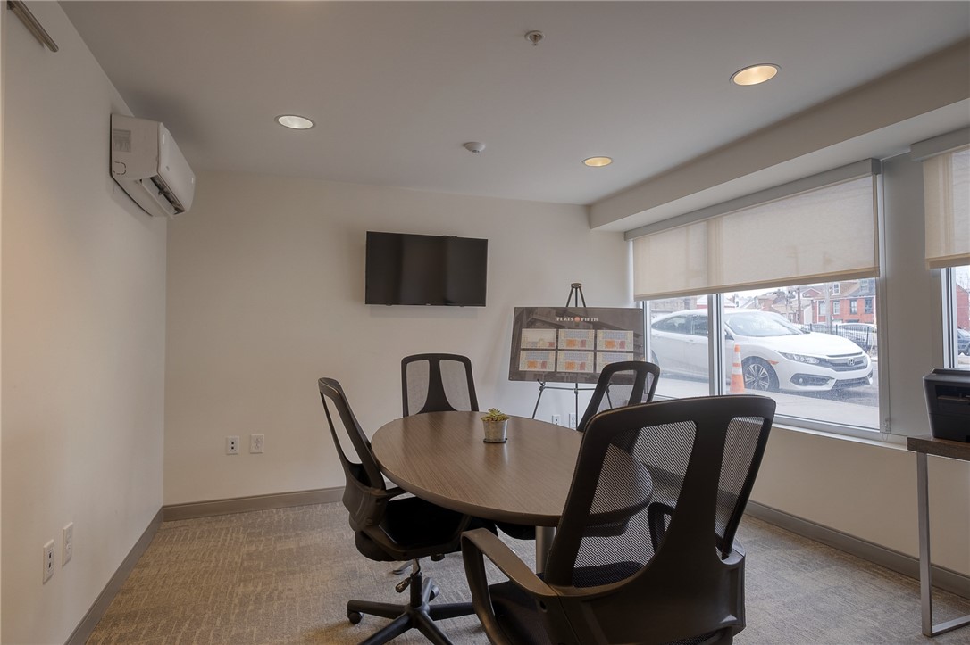 Downtown Pgh, Pennsylvania 15219, United States, 2 Bedrooms Bedrooms, ,2 BathroomsBathrooms,Residential,Active,133391