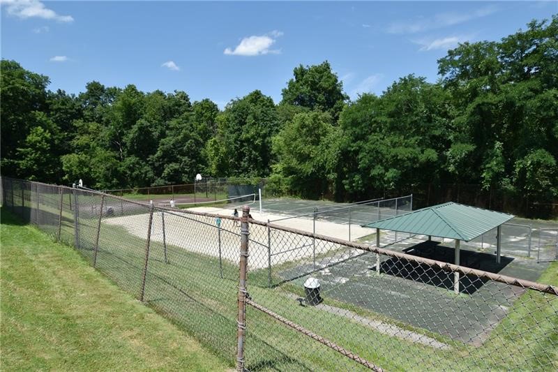 402 Hunting Creek Rd. Rd, Canonsburg, Pennsylvania image 36