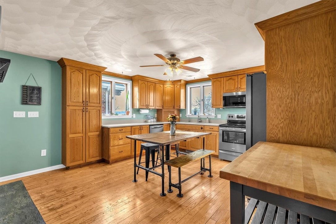 McDonald - Nwa, Pennsylvania 15057, United States, 3 Bedrooms Bedrooms, ,2 BathroomsBathrooms,Residential,Contingent,21766