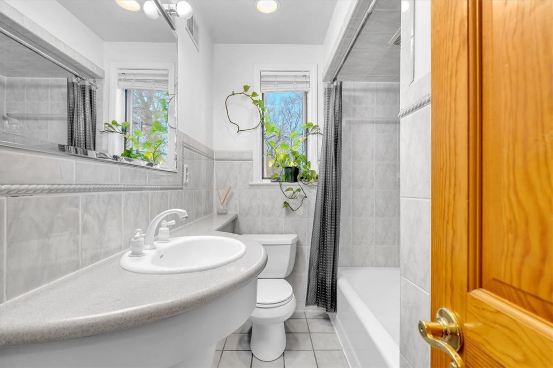 McDonald - Nwa, Pennsylvania 15057, United States, 3 Bedrooms Bedrooms, ,2 BathroomsBathrooms,Residential,Contingent,21766