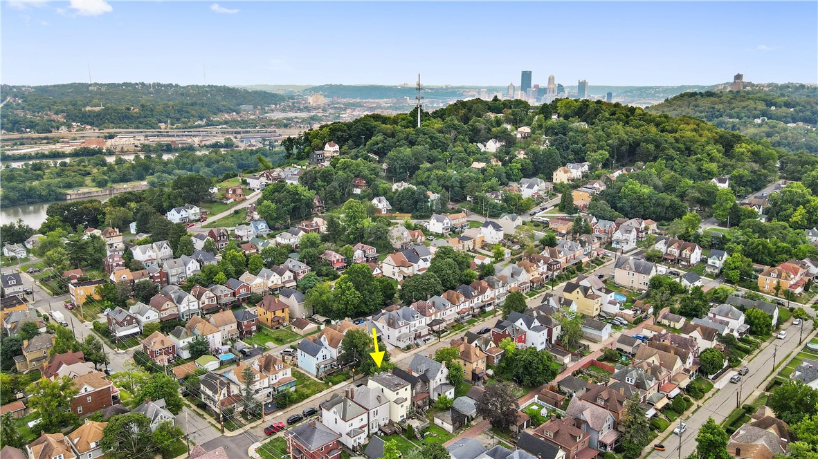 Sheraden, Pennsylvania 15204, United States, 6 Bedrooms Bedrooms, ,1 BathroomBathrooms,Residential,Active,190264