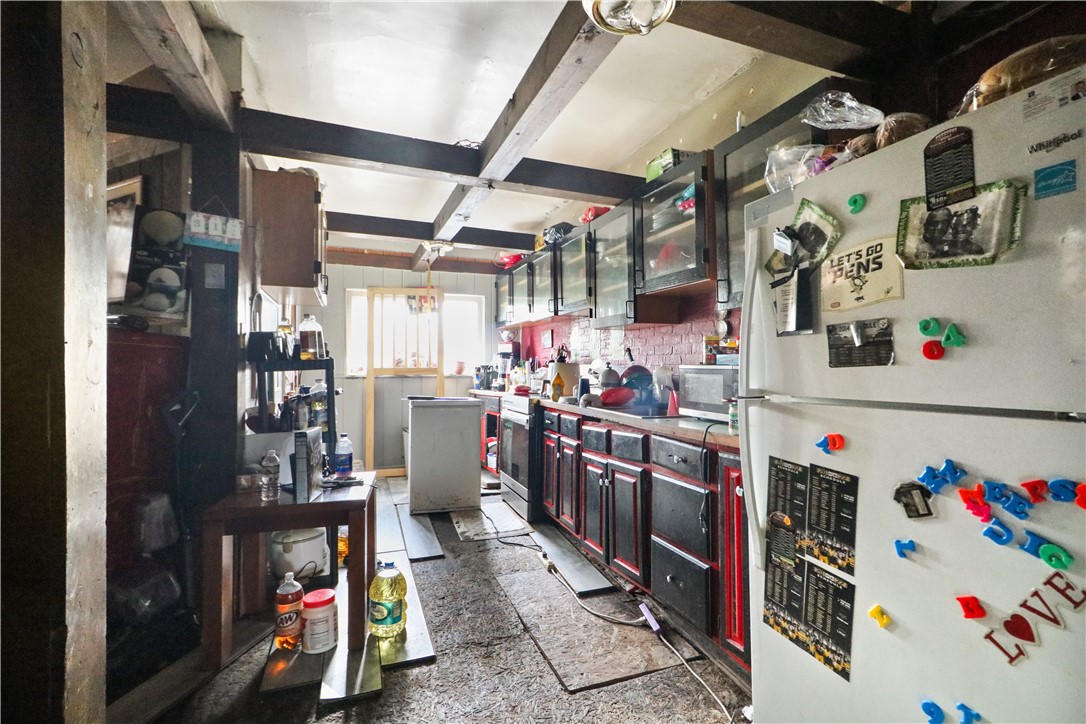 Sheraden, Pennsylvania 15204, United States, 6 Bedrooms Bedrooms, ,1 BathroomBathrooms,Residential,Active,190264