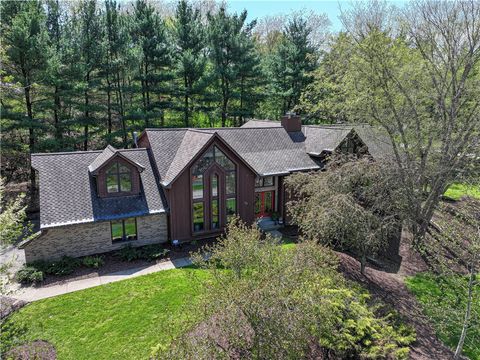 Photo of 30 Wood Duck Trl, Pittsburgh, PA 15238 (MLS # 1750953)