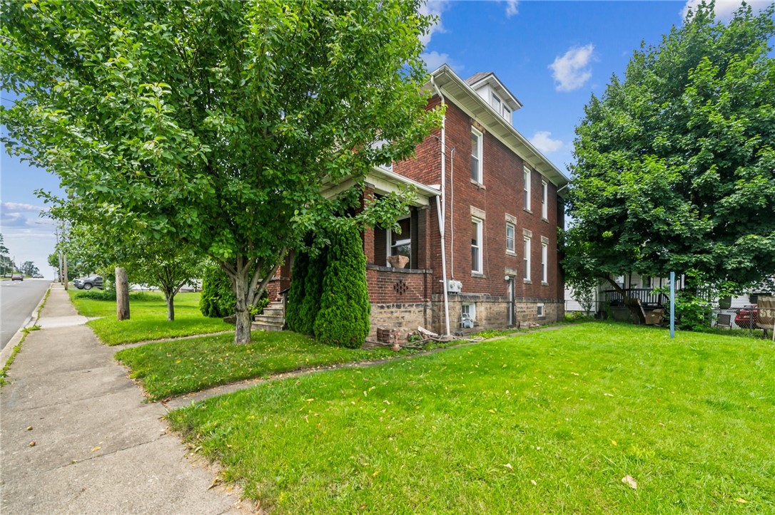 520 Morrell Ave, Connellsville, Pennsylvania image 2