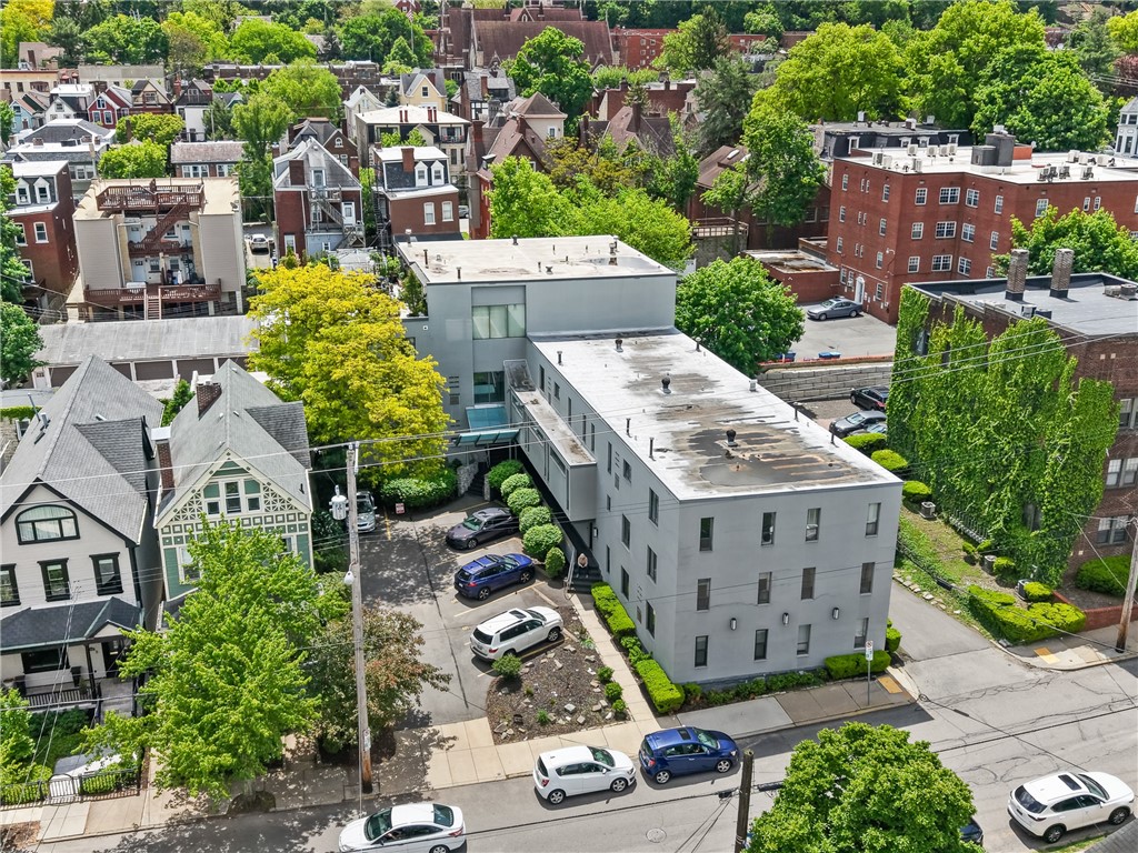 5708 WALNUT B2