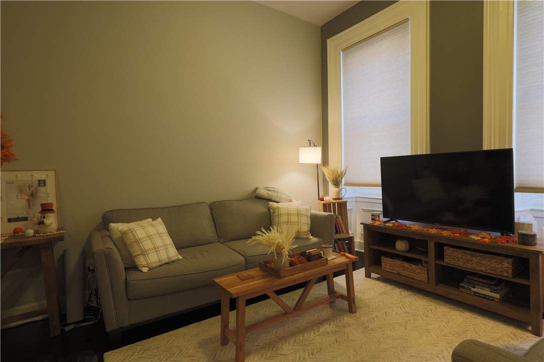 Central North Side, Pennsylvania 15212, United States, 2 Bedrooms Bedrooms, ,1 BathroomBathrooms,Residential,Active,210561