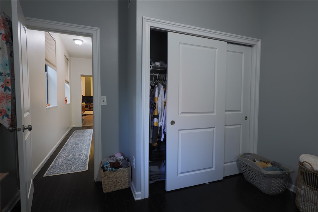 Central North Side, Pennsylvania 15212, United States, 2 Bedrooms Bedrooms, ,1 BathroomBathrooms,Residential,Active,210561