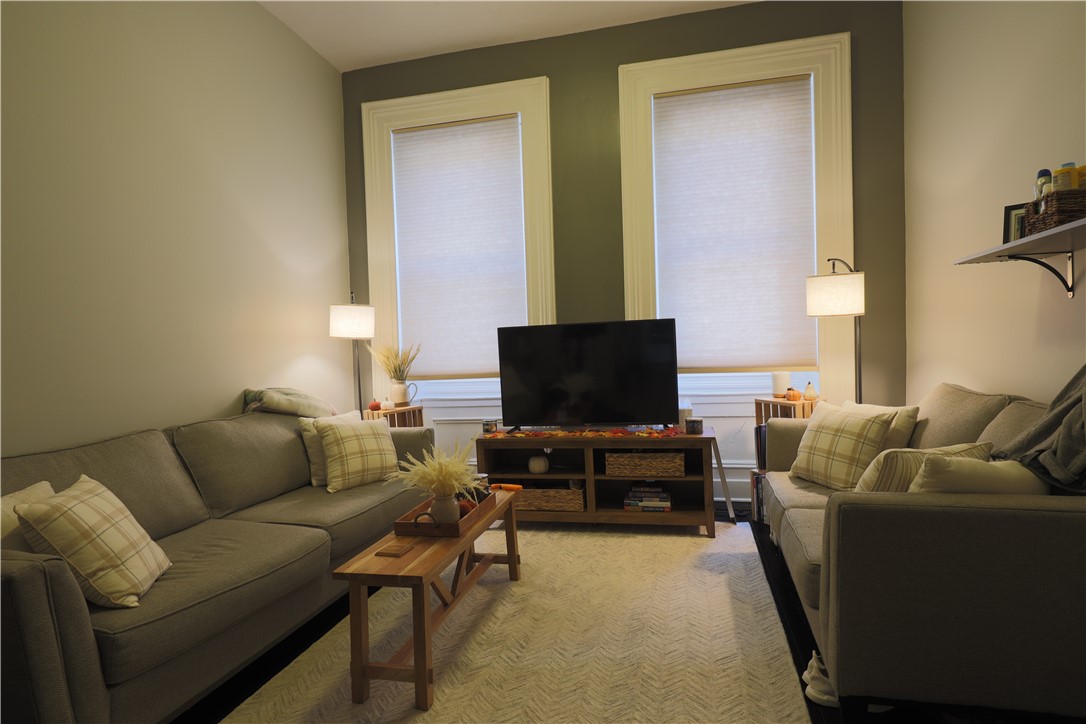 Central North Side, Pennsylvania 15212, United States, 2 Bedrooms Bedrooms, ,1 BathroomBathrooms,Residential,Active,210561