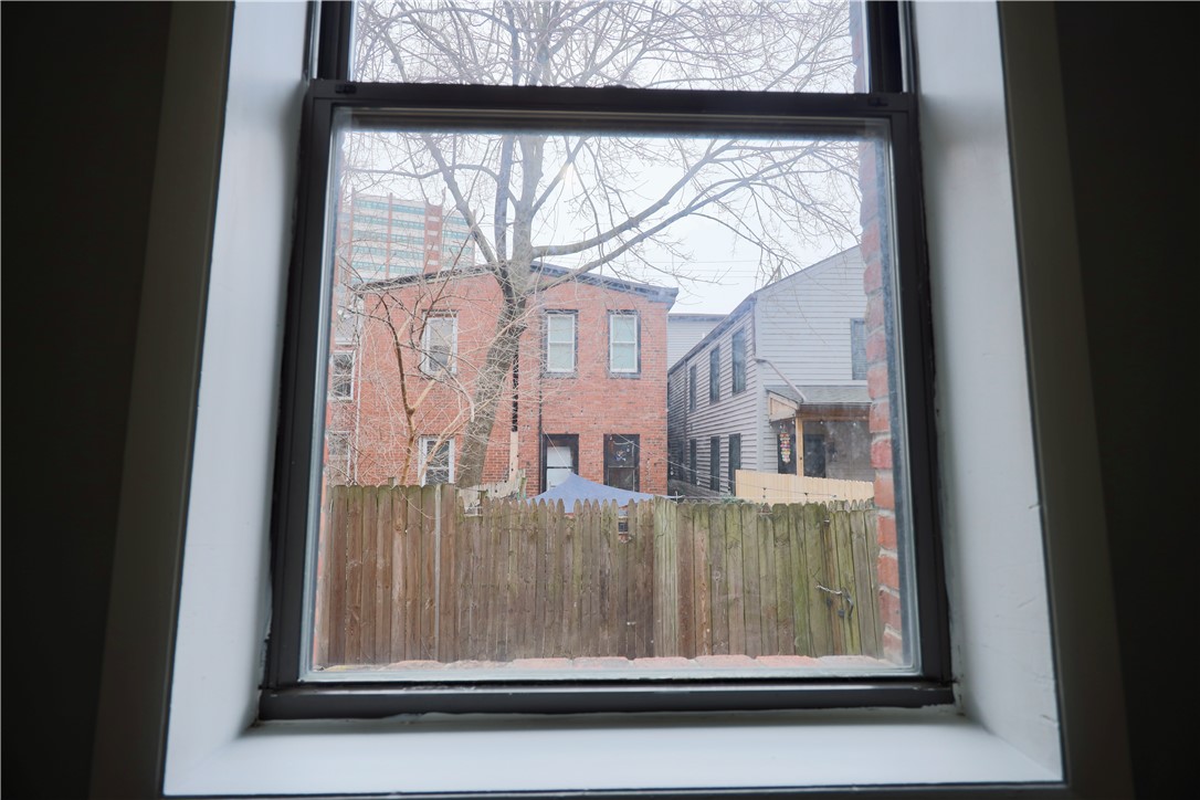 Central North Side, Pennsylvania 15212, United States, 2 Bedrooms Bedrooms, ,1 BathroomBathrooms,Residential,Active,210561