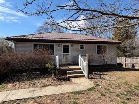 Homes For Sale - 1051 S Lake Rd Rd<br/> Jefferson Twp, PA 16137
