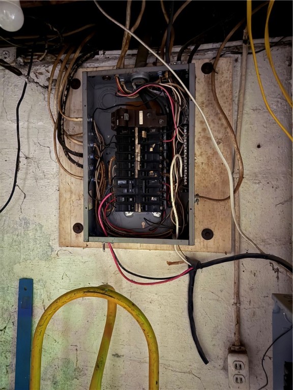 Hempfield Twp, Pennsylvania 16125, United States, 2 Bedrooms Bedrooms, ,1 BathroomBathrooms,Residential,Active,218703