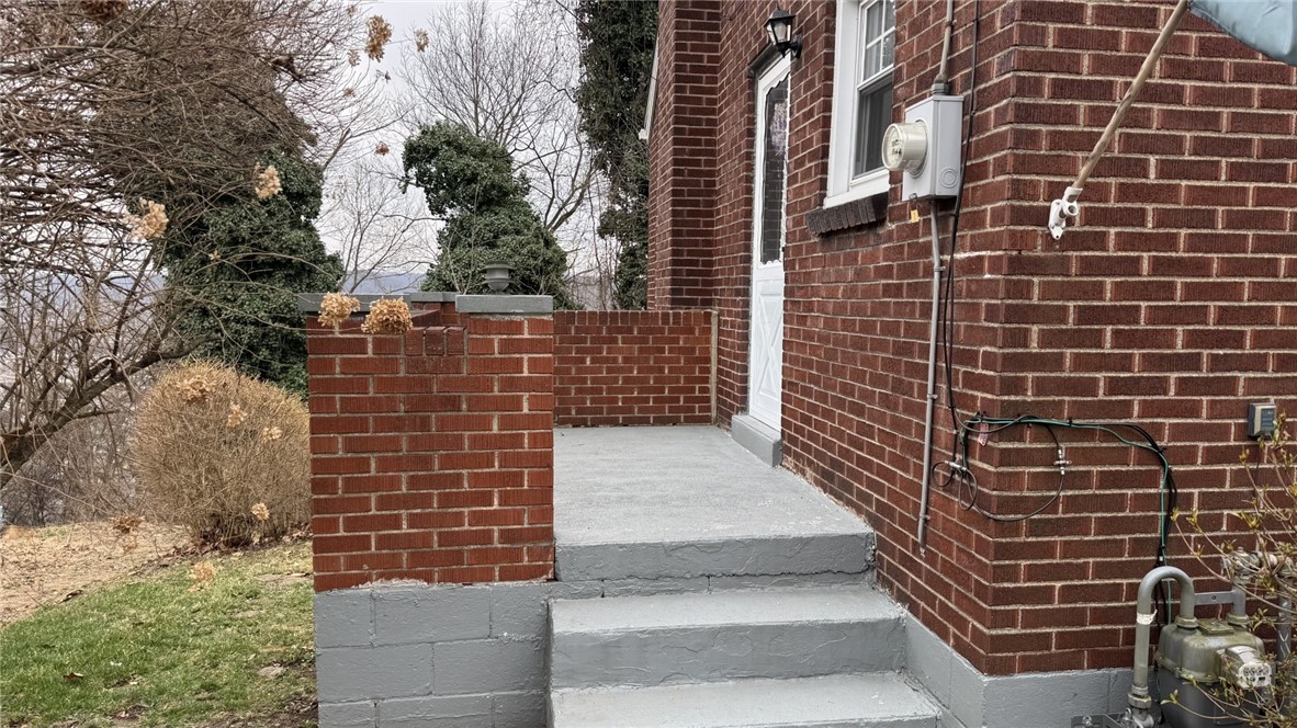 2334 Riverview St St, McKeesport, Pennsylvania image 2