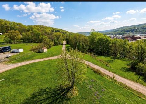 Photo of 150 2nd St, Kittanning, PA 16201 (MLS # 1744457)