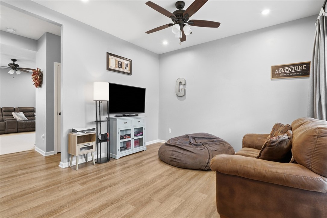 1024 Blackhawk Dr