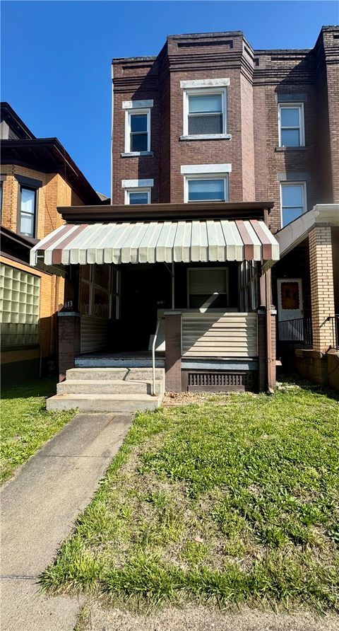 Photo of 613 E 9th Ave, Homestead, PA 15120 (MLS # 1750659)