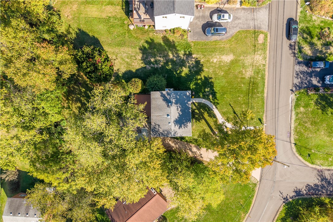 Upper St Clair, Pennsylvania 15241, United States, 3 Bedrooms Bedrooms, ,3 BathroomsBathrooms,Residential,Active,228700