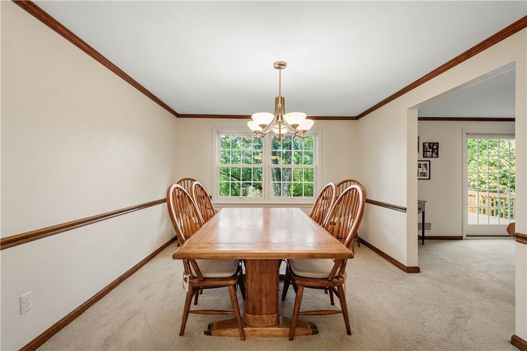 Upper St Clair, Pennsylvania 15241, United States, 3 Bedrooms Bedrooms, ,3 BathroomsBathrooms,Residential,Active,228700