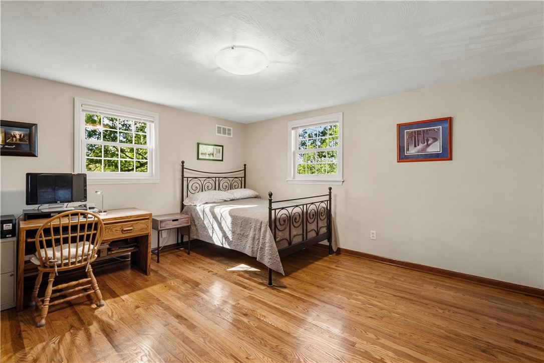 Upper St Clair, Pennsylvania 15241, United States, 3 Bedrooms Bedrooms, ,3 BathroomsBathrooms,Residential,Active,228700