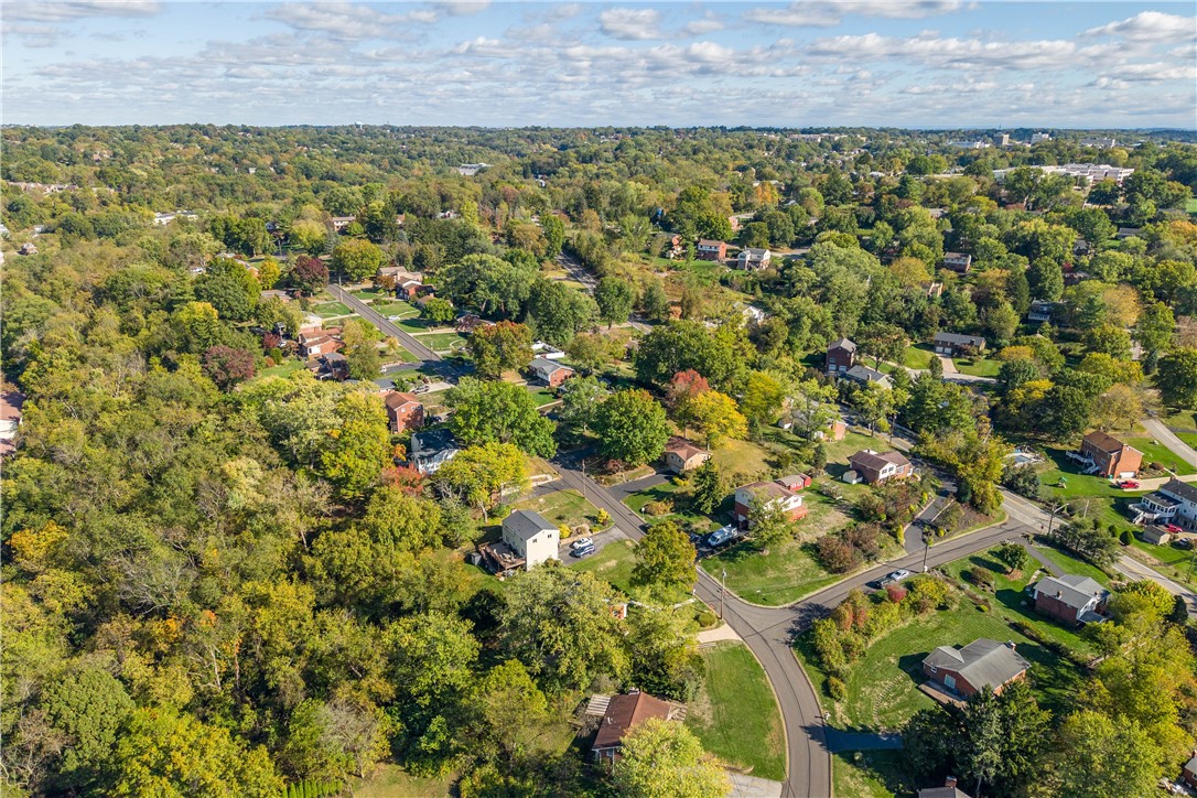 Upper St Clair, Pennsylvania 15241, United States, 3 Bedrooms Bedrooms, ,3 BathroomsBathrooms,Residential,Active,228700