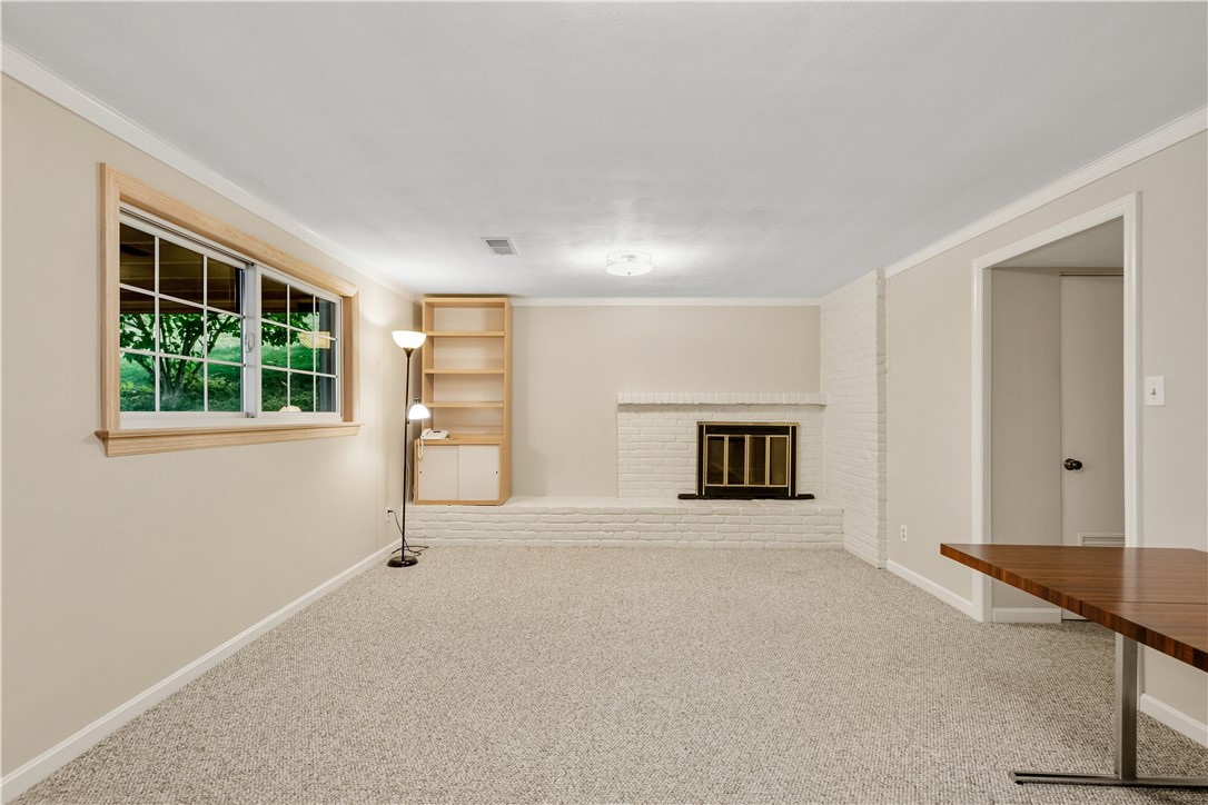 Upper St Clair, Pennsylvania 15241, United States, 3 Bedrooms Bedrooms, ,3 BathroomsBathrooms,Residential,Active,228700