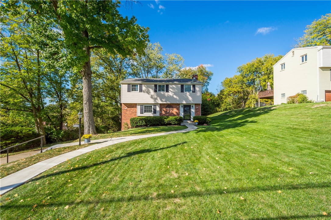 Upper St Clair, Pennsylvania 15241, United States, 3 Bedrooms Bedrooms, ,3 BathroomsBathrooms,Residential,Active,228700