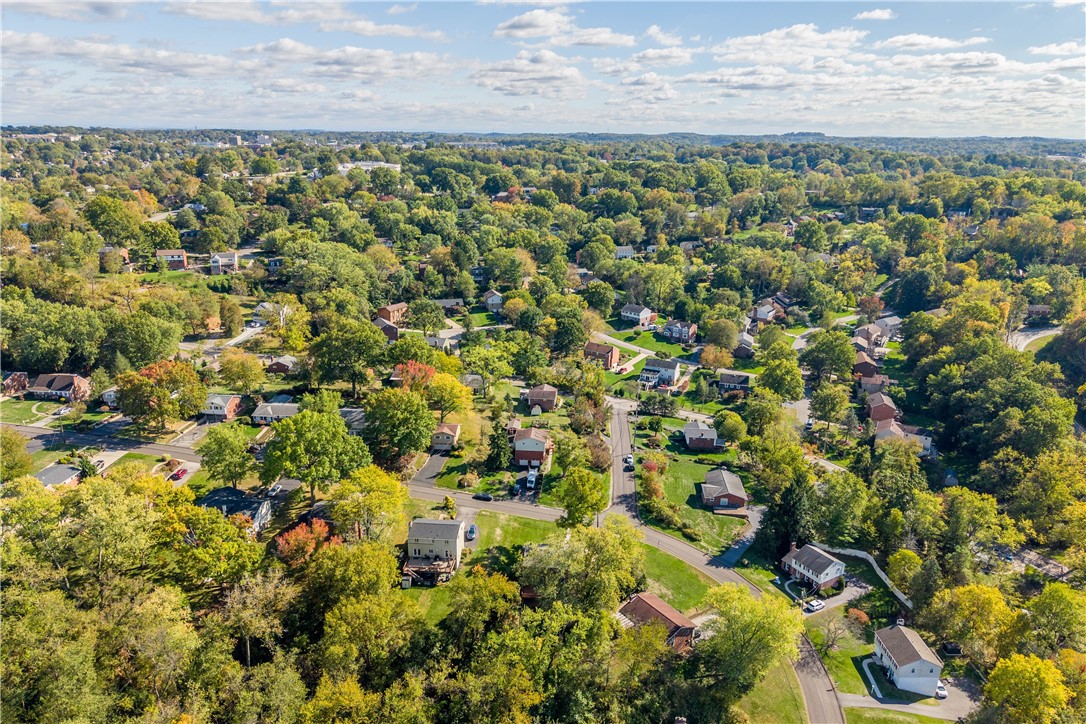 Upper St Clair, Pennsylvania 15241, United States, 3 Bedrooms Bedrooms, ,3 BathroomsBathrooms,Residential,Active,228700