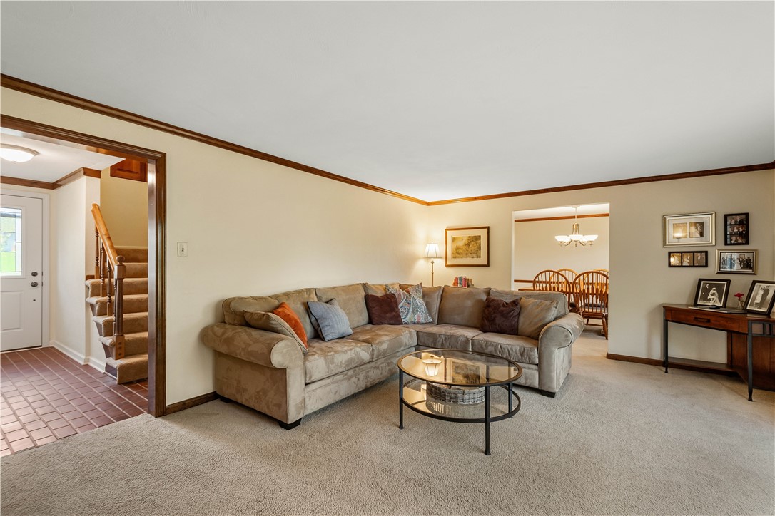 Upper St Clair, Pennsylvania 15241, United States, 3 Bedrooms Bedrooms, ,3 BathroomsBathrooms,Residential,Active,228700