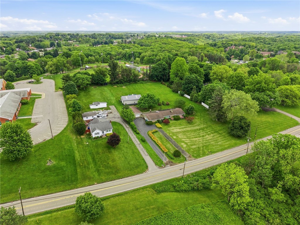 944 Mercer Rd