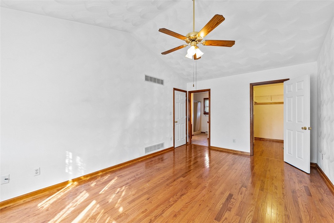 New Stanton, Pennsylvania 15672, United States, 4 Bedrooms Bedrooms, ,3 BathroomsBathrooms,Residential,Active,228015