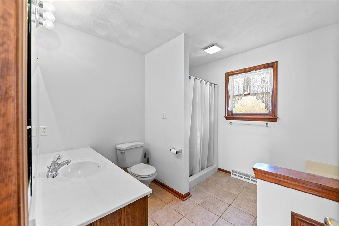 New Stanton, Pennsylvania 15672, United States, 4 Bedrooms Bedrooms, ,3 BathroomsBathrooms,Residential,Active,228015