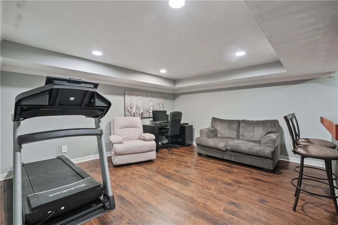 Ross Twp, Pennsylvania 15237, United States, 3 Bedrooms Bedrooms, ,1 BathroomBathrooms,Residential,Contingent,114205