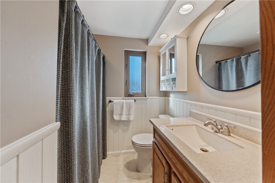 Ross Twp, Pennsylvania 15237, United States, 3 Bedrooms Bedrooms, ,1 BathroomBathrooms,Residential,Contingent,114205