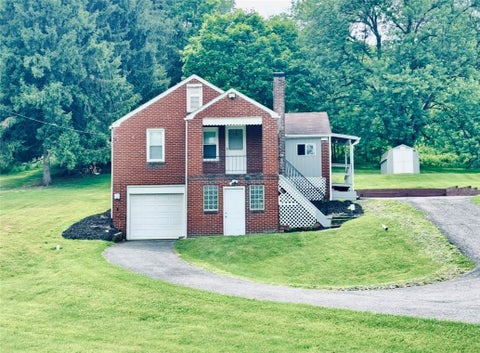 Photo of 24 Panorama Dr, Washington, PA 15301 (MLS # 1760688)