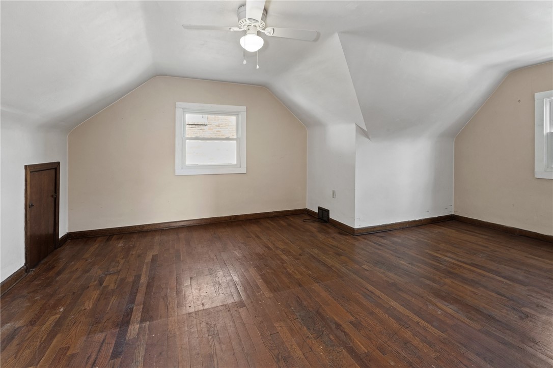 4596 Echo Glen Dr Dr, Whitehall, Pennsylvania image 12
