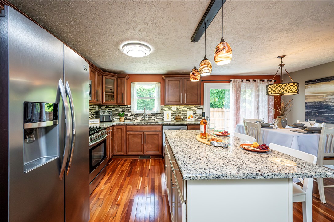 Hempfield Twp, Pennsylvania 15601, United States, 3 Bedrooms Bedrooms, ,3 BathroomsBathrooms,Residential,Pending,161466