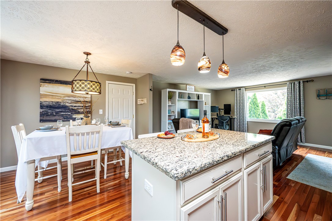 Hempfield Twp, Pennsylvania 15601, United States, 3 Bedrooms Bedrooms, ,3 BathroomsBathrooms,Residential,Pending,161466