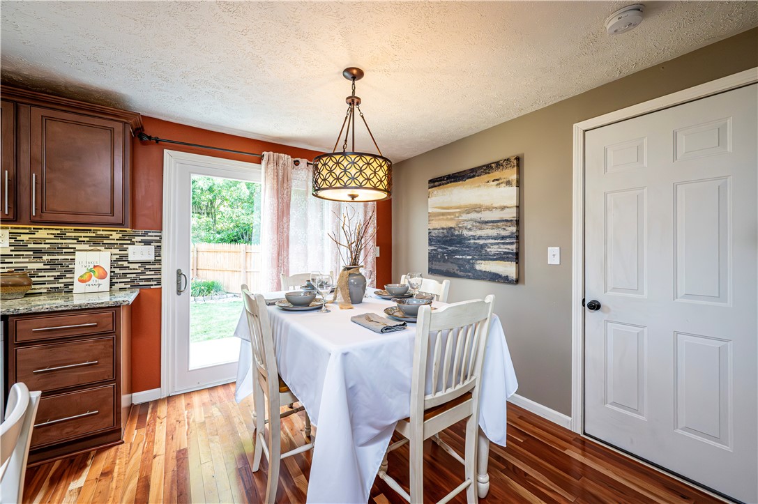 Hempfield Twp, Pennsylvania 15601, United States, 3 Bedrooms Bedrooms, ,3 BathroomsBathrooms,Residential,Pending,161466