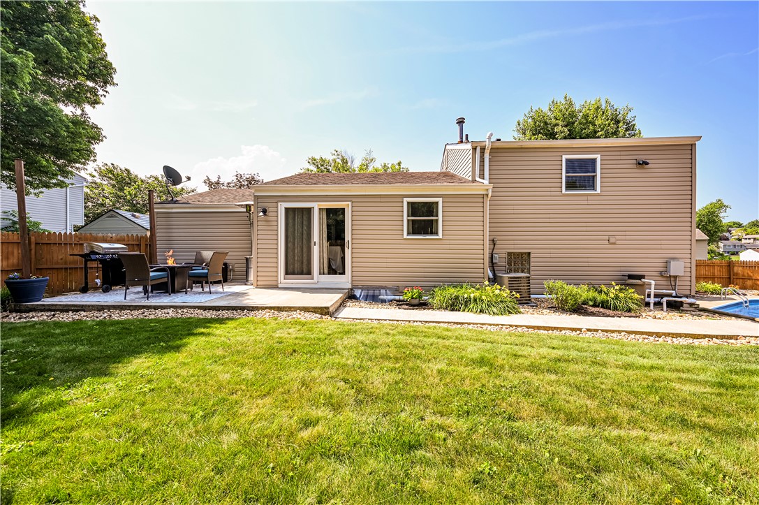 Hempfield Twp, Pennsylvania 15601, United States, 3 Bedrooms Bedrooms, ,3 BathroomsBathrooms,Residential,Pending,161466