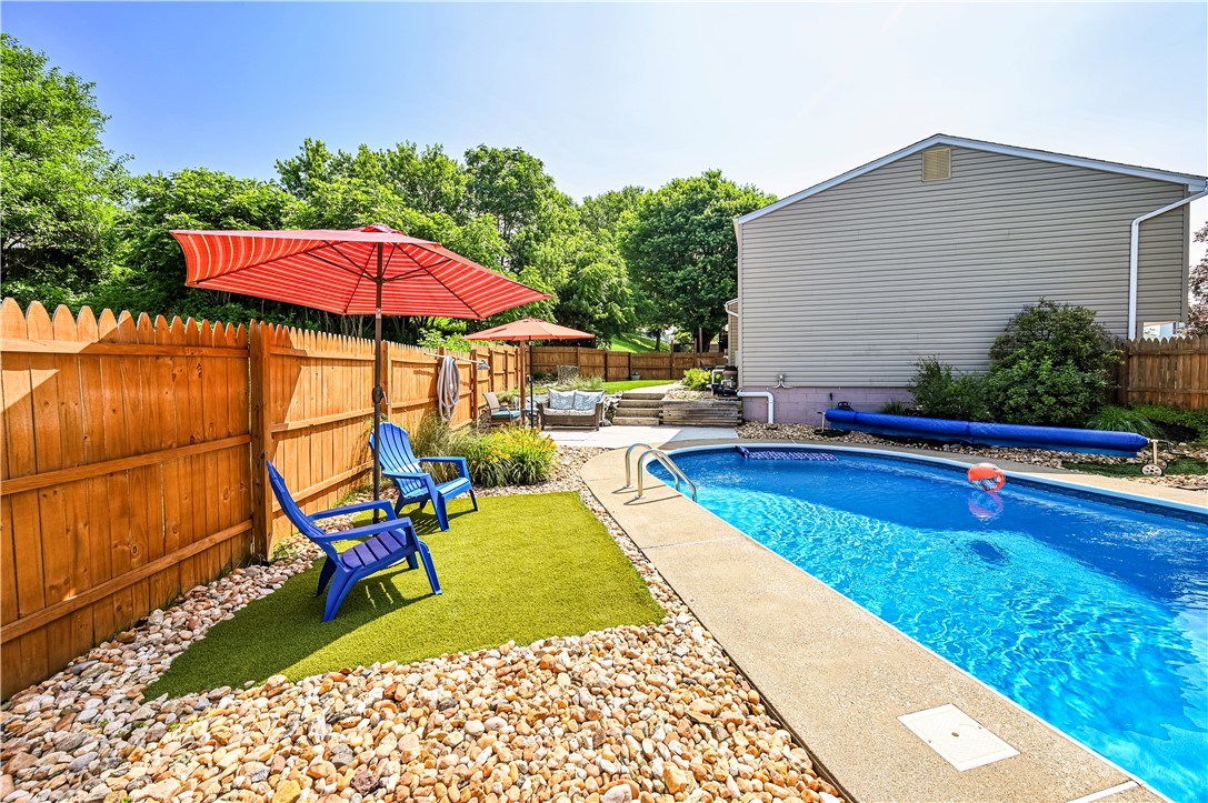 Hempfield Twp, Pennsylvania 15601, United States, 3 Bedrooms Bedrooms, ,3 BathroomsBathrooms,Residential,Pending,161466