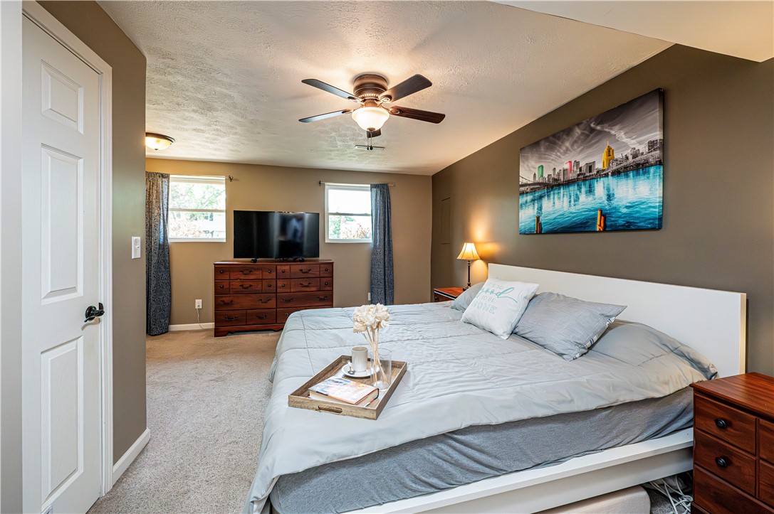 Hempfield Twp, Pennsylvania 15601, United States, 3 Bedrooms Bedrooms, ,3 BathroomsBathrooms,Residential,Pending,161466