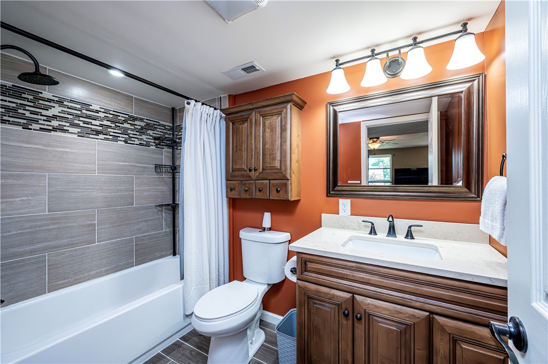 Hempfield Twp, Pennsylvania 15601, United States, 3 Bedrooms Bedrooms, ,3 BathroomsBathrooms,Residential,Pending,161466