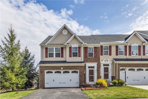 Photo of 5270 Lantern Hill Ext, Pittsburgh, PA 15236 (MLS # 1744687)