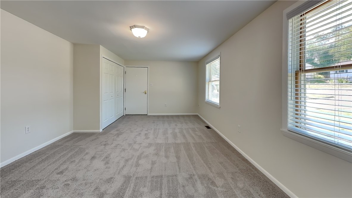 Moon/Crescent Twp, Pennsylvania 15108, United States, 4 Bedrooms Bedrooms, ,3 BathroomsBathrooms,Residential,Active,211704