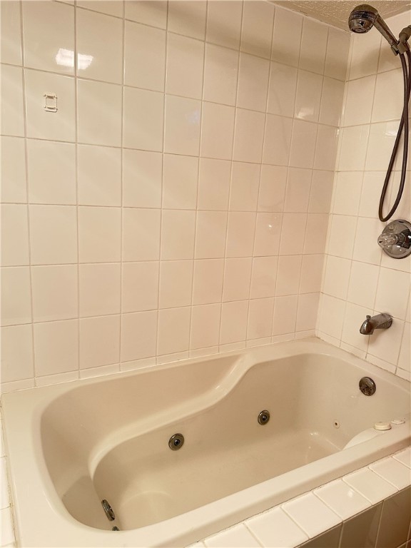 Moon/Crescent Twp, Pennsylvania 15108, United States, 4 Bedrooms Bedrooms, ,3 BathroomsBathrooms,Residential,Active,211704