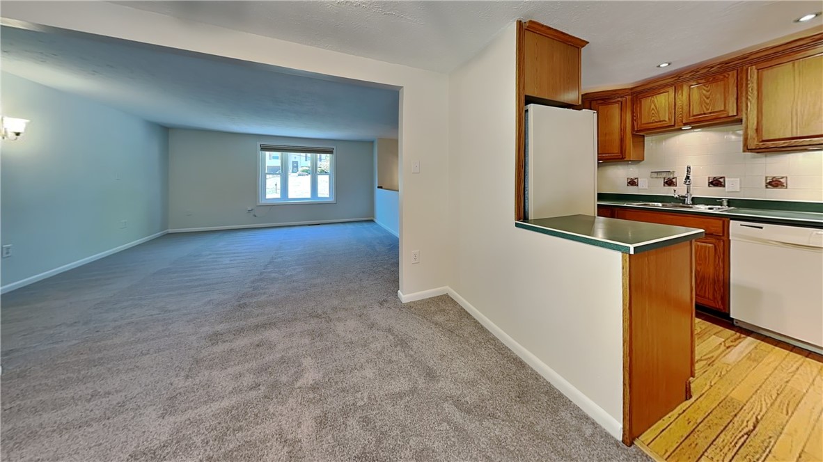 Moon/Crescent Twp, Pennsylvania 15108, United States, 4 Bedrooms Bedrooms, ,3 BathroomsBathrooms,Residential,Active,211704