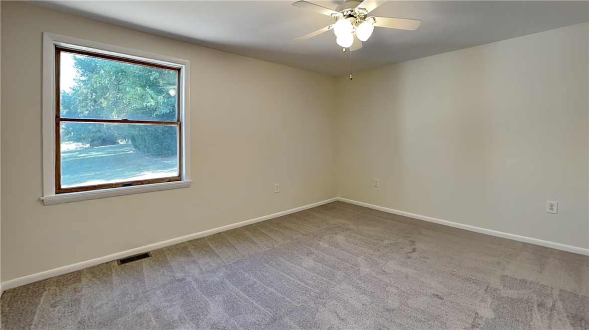 Moon/Crescent Twp, Pennsylvania 15108, United States, 4 Bedrooms Bedrooms, ,3 BathroomsBathrooms,Residential,Active,211704