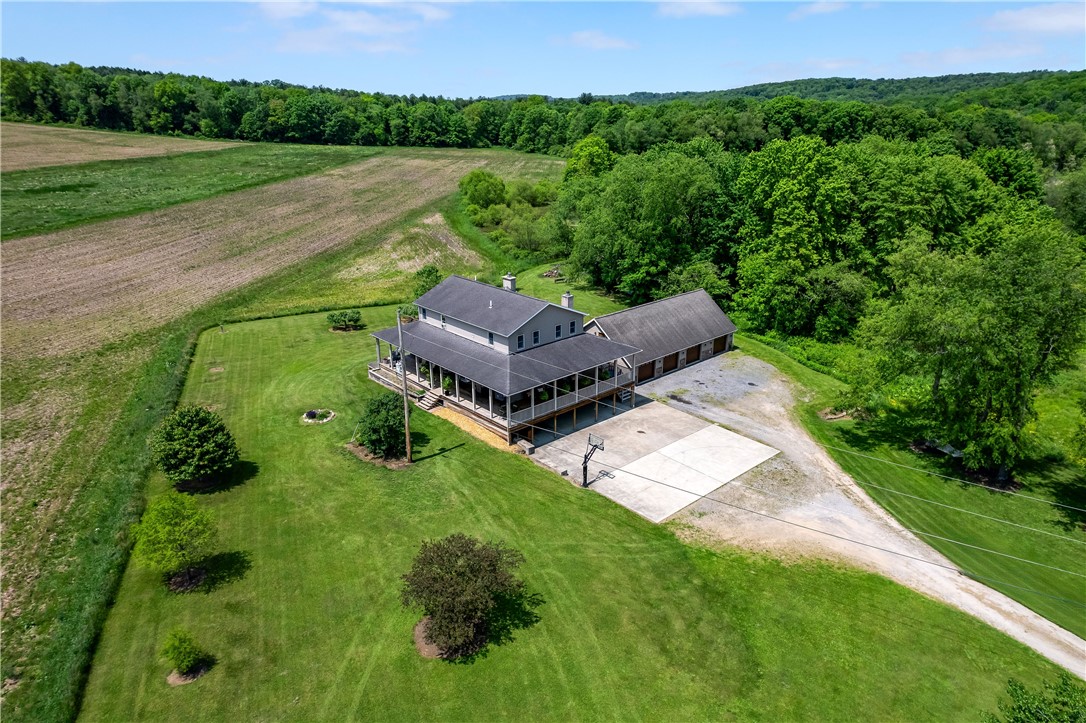 8883 Mercer Pike