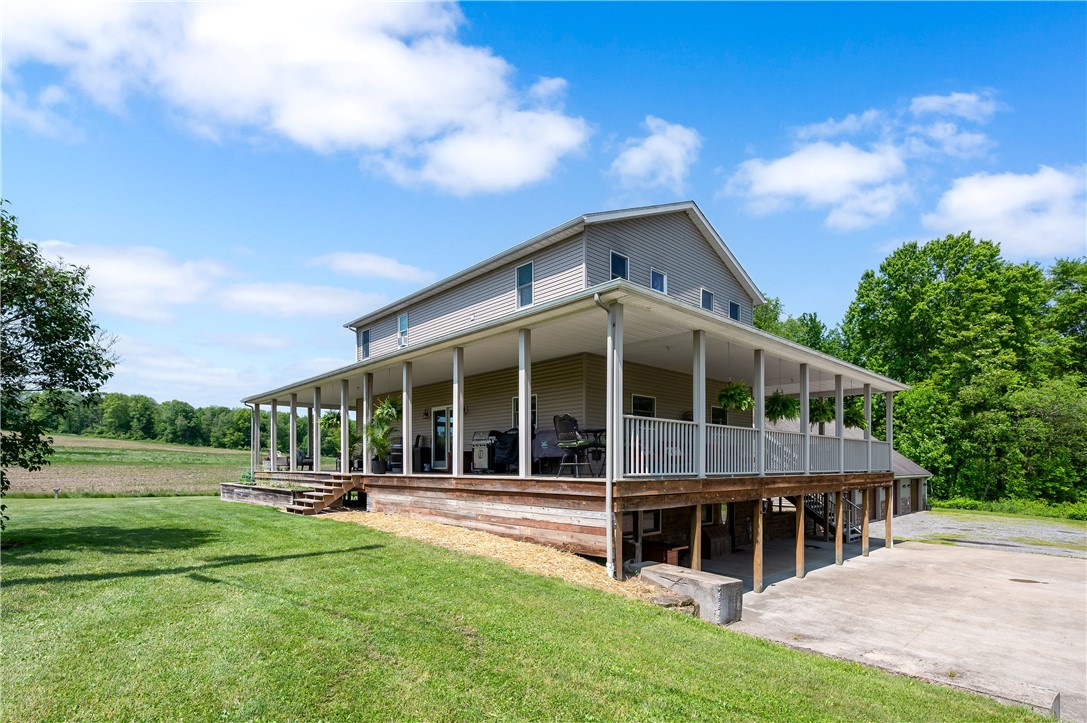 8883 Mercer Pike