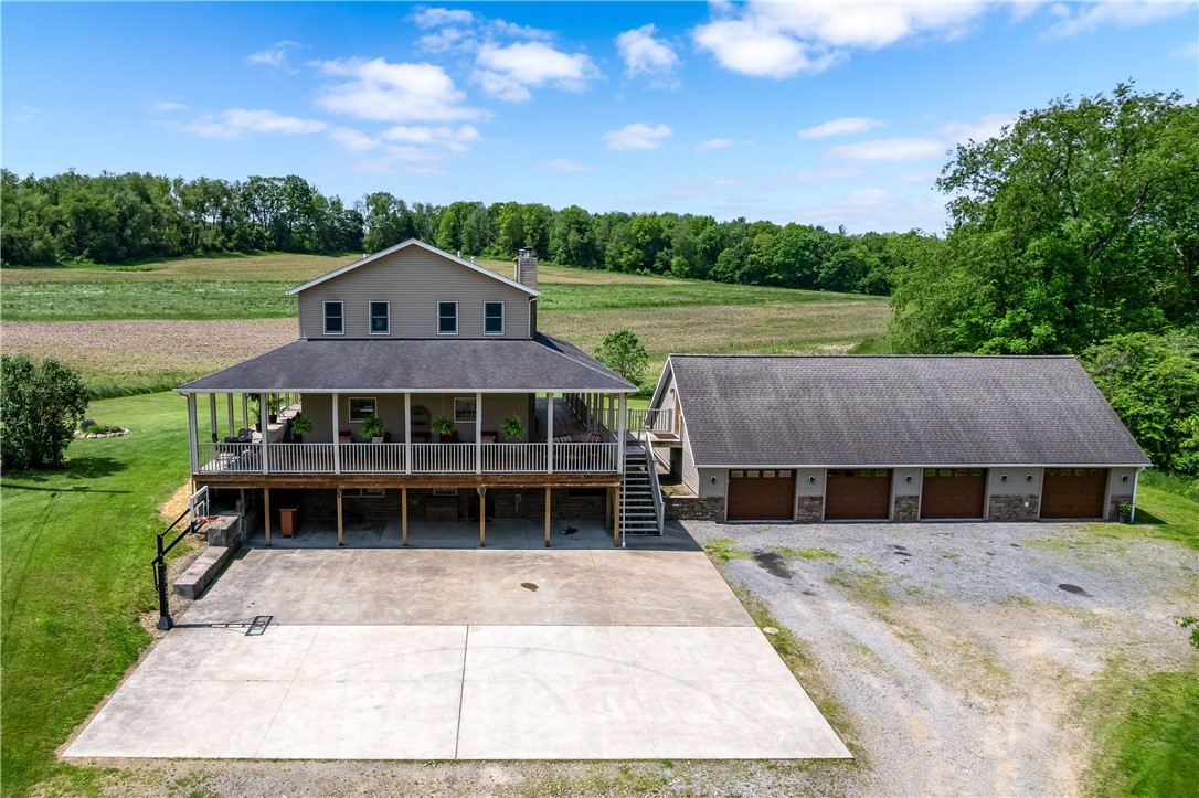 8883 Mercer Pike