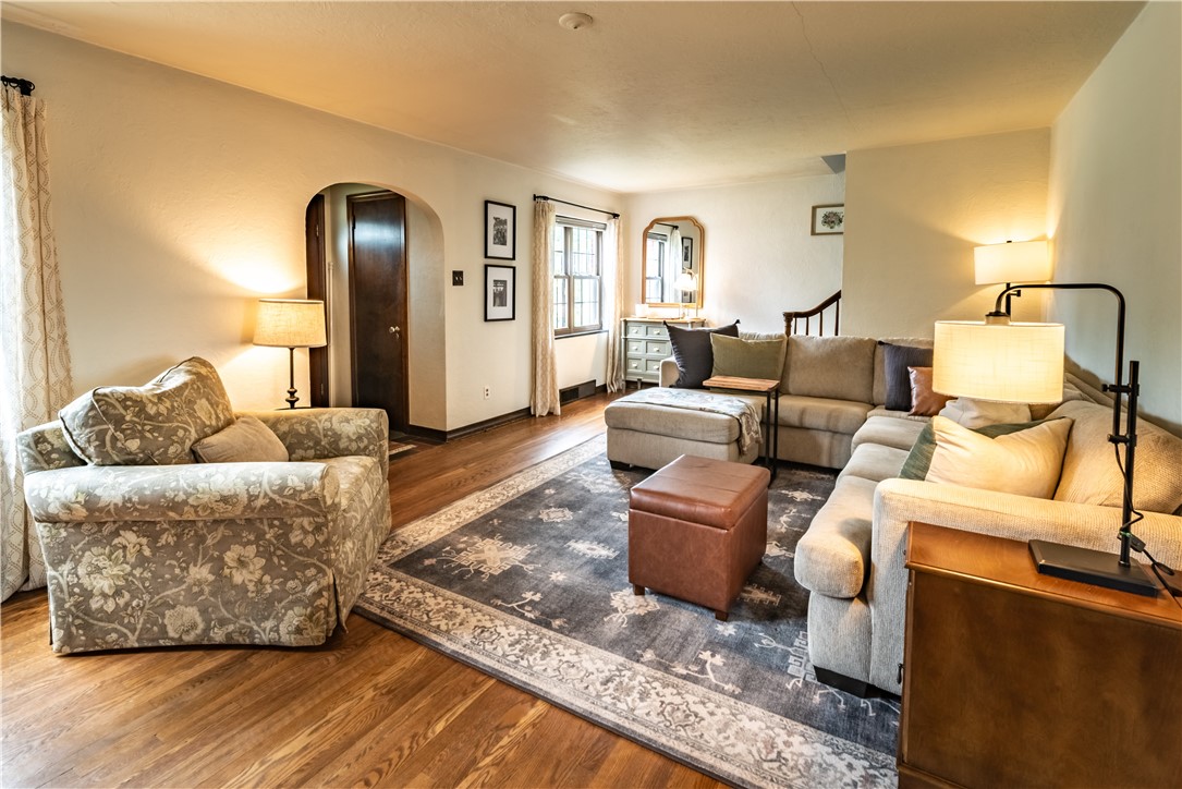 City Of But SE, Pennsylvania 16001, United States, 3 Bedrooms Bedrooms, ,2 BathroomsBathrooms,Residential,Contingent,173880